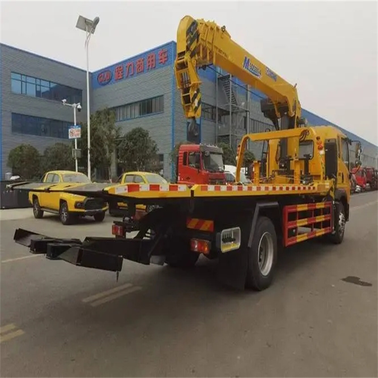 积玉口镇附近小随车吊出租电话，轻松解决搬运烦恼